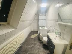 4 - d89d31160250728bf7b6a37f5641d55164ba2b0a3938eb608146f2ee275f685b.jpg